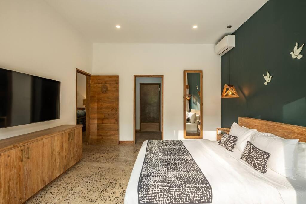 Designer New 3Bdr - Lush Garden+Pool Villa Gili Trawangan Exterior photo